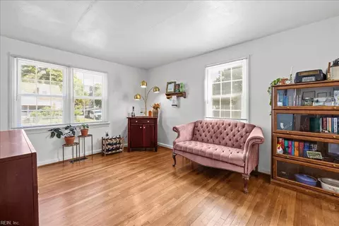 Living - 339 E Leicester Ave, Norfolk, VA 23503 photo 1 of 1