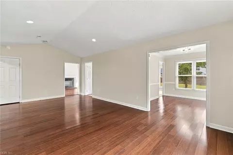 Living - 3 Thomas Athey Ct, Hampton, VA 23666 photo 3 of 9