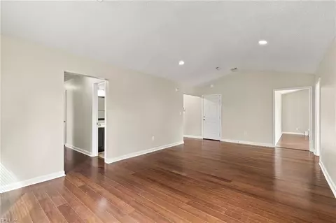 Living - 3 Thomas Athey Ct, Hampton, VA 23666 photo 4 of 9
