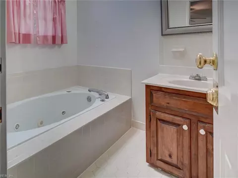 Bath - 101 Stadium Dr, Chesapeake, VA 23322 photo 6 of 6
