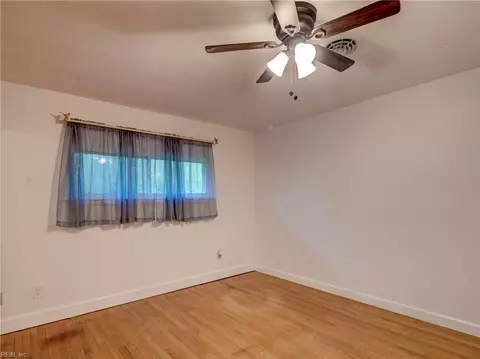 Bedroom - 101 Stadium Dr, Chesapeake, VA 23322 photo 5 of 7