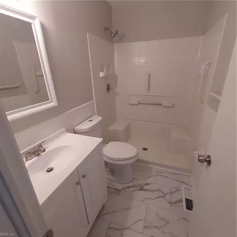 327 Wilton Ave, Hampton, VA 23669 photo 6