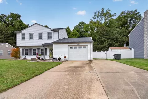 Exterior - 217 Eastlawn Dr, Hampton, VA 23664 photo 4 of 6