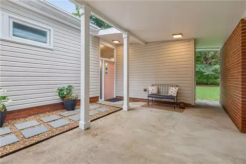 111 National Ln, Williamsburg, VA 23185