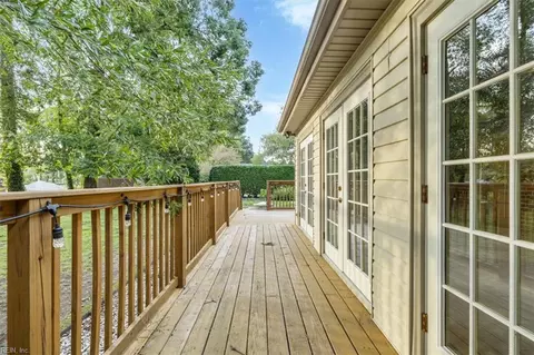 Exterior - 3240 Morningside Dr, Chesapeake, VA 23321 photo 6 of 8