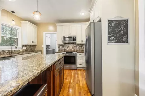 Kitchen - 3240 Morningside Dr, Chesapeake, VA 23321 photo 5 of 6