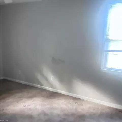 Bedroom - 7 White Oak Trl, Hampton, VA 23669 photo 1 of 6