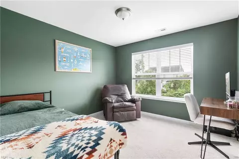 Bedroom - 517 Dixie Dr, Norfolk, VA 23505 photo 5 of 10