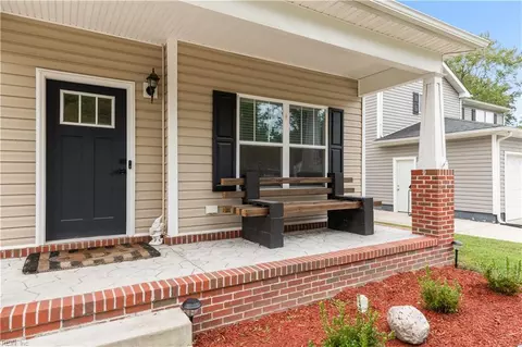 Exterior - 517 Dixie Dr, Norfolk, VA 23505 photo 3 of 9