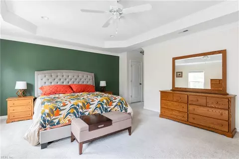 Bedroom - 517 Dixie Dr, Norfolk, VA 23505 photo 9 of 10