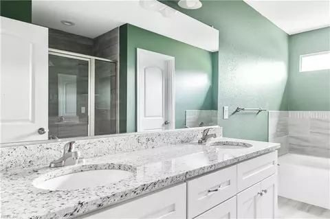 Bath - 517 Dixie Dr, Norfolk, VA 23505 photo 2 of 4