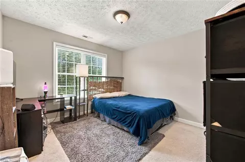 Bedroom - 4 Walters Ln, Hampton, VA 23666 photo 3 of 10