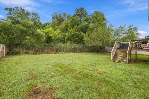 Exterior - 4 Walters Ln, Hampton, VA 23666 photo 6 of 9
