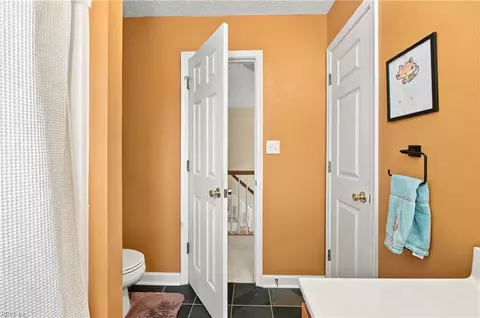 Entry Way - 4 Walters Ln, Hampton, VA 23666 photo 5 of 5
