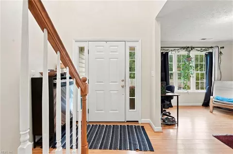 Entry Way - 4 Walters Ln, Hampton, VA 23666 photo 1 of 5