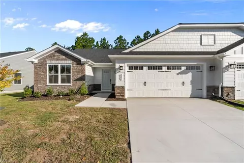 406 Braden Ln, Suffolk, VA 23432