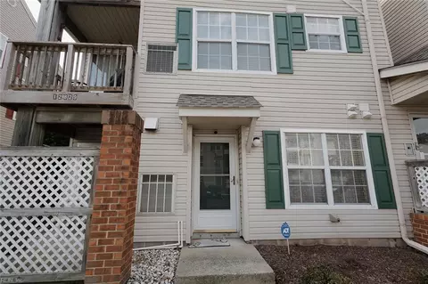 12825 Daybreak Cir, Newport News, VA 23602