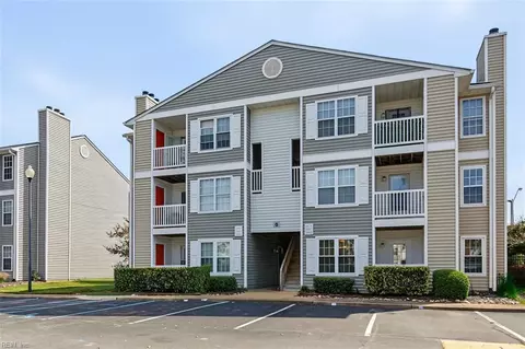 1863 Chantilly Ct, Virginia Beach, VA 23451