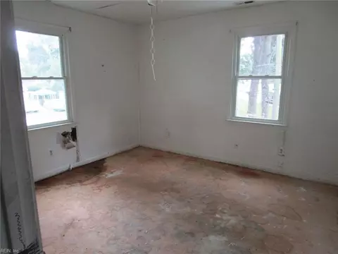 Bedroom - 12 Kingslee Ln, Hampton, VA 23669 photo 4 of 5
