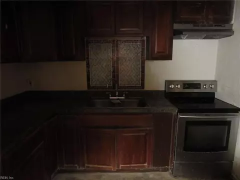 Kitchen - 12 Kingslee Ln, Hampton, VA 23669 photo 1 of 1