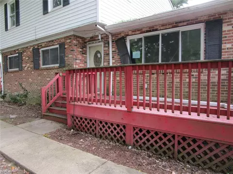 Exterior - 12 Kingslee Ln, Hampton, VA 23669 photo 3 of 6