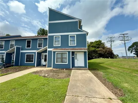 2149 Pier Point Pl, Virginia Beach, VA 23455