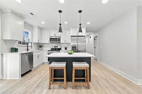 1405 Salton Dr, Chesapeake, VA 23325