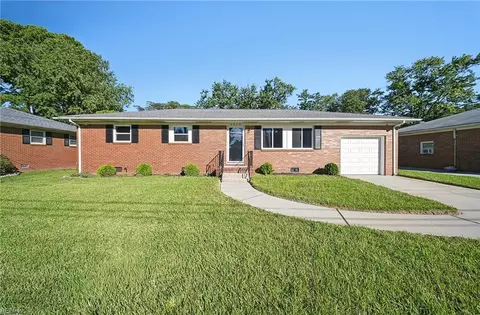 5612 Bingham Dr, Portsmouth, VA 23703