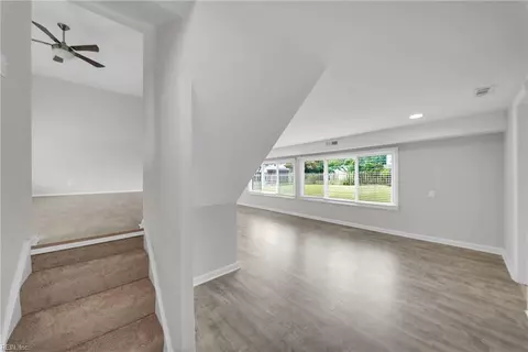 Entry Way - 6905 Adele Dr, Norfolk, VA 23518 photo 5 of 7