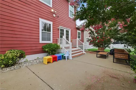 Exterior - 3145 Codorus St, Chesapeake, VA 23323 photo 5 of 10