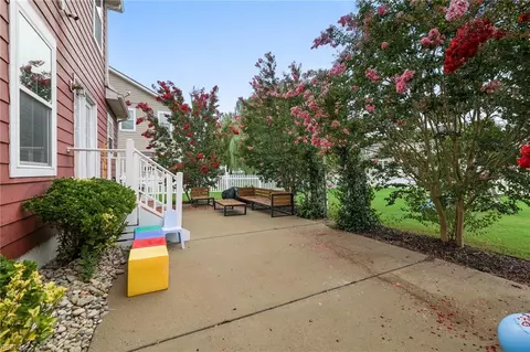 Exterior - 3145 Codorus St, Chesapeake, VA 23323 photo 6 of 10