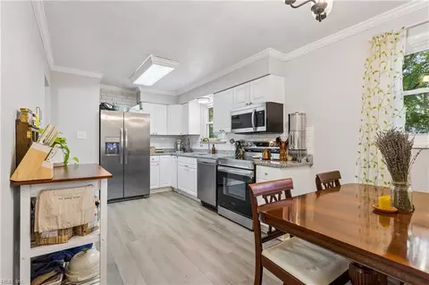 Kitchen - 4316 Taylor Rd, Chesapeake, VA 23321 photo 1 of 5
