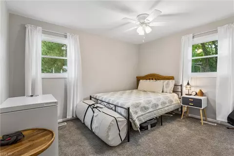 Bedroom - 4316 Taylor Rd, Chesapeake, VA 23321 photo 5 of 6