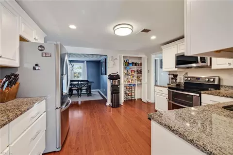 Kitchen - 220 Marion Dr, Chesapeake, VA 23322 photo 2 of 4
