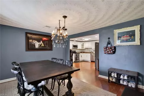 Dining - 220 Marion Dr, Chesapeake, VA 23322 photo 2 of 3