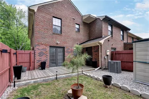 363 Deputy Ln #F, Newport News, VA 23608