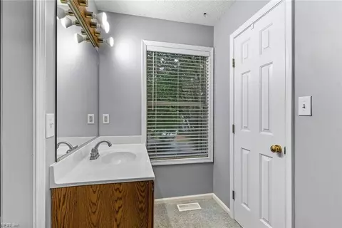 Bath - 6 Madison Chse Chase, Hampton, VA 23666 photo 1 of 2