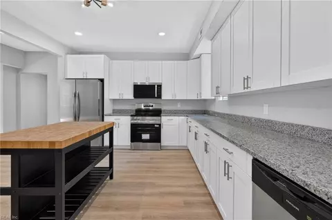 854 W 42nd St, Norfolk, VA 23508