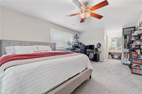 Bedroom - 324 Lakeland Dr, Hampton, VA 23669 photo 8 of 9