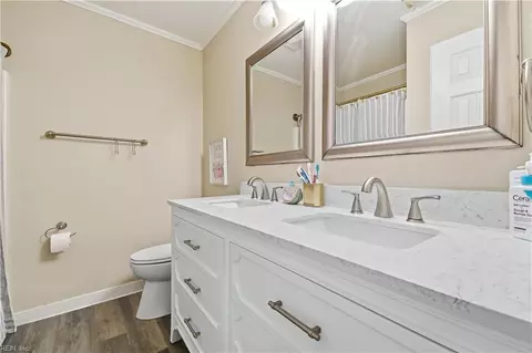 Bath - 324 Lakeland Dr, Hampton, VA 23669 photo 2 of 4
