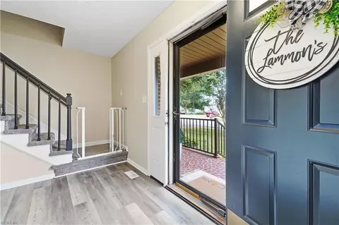 Entry Way - 324 Lakeland Dr, Hampton, VA 23669 photo 1 of 4
