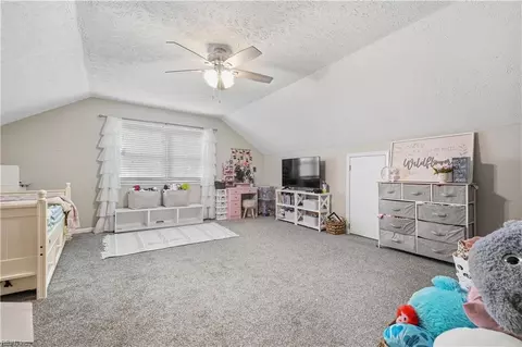 Bedroom - 324 Lakeland Dr, Hampton, VA 23669 photo 1 of 9