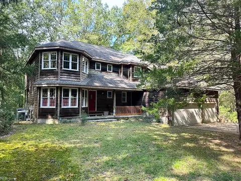 15157 Hilltop Ln, Smithfield, VA 23430