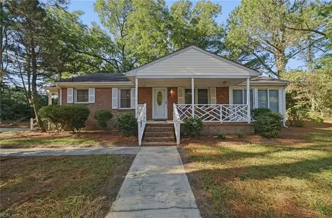103 Sack Point Rd, Suffolk, VA 23434