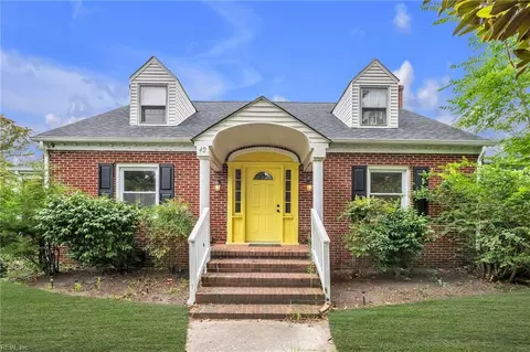 42 Rens Rd, Poquoson, VA 23662