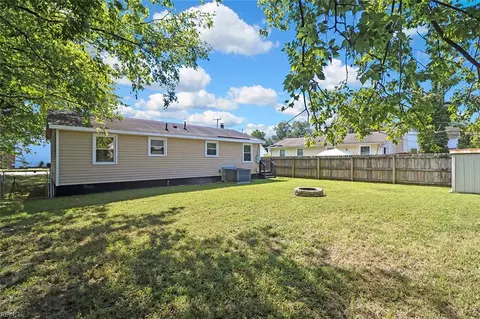 Exterior - 2403 Shell Rd, Hampton, VA 23661 photo 4 of 4