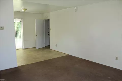 Living - 1503 Addison Rd, Hampton, VA 23663 photo 2 of 2