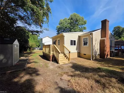 Exterior - 50 Oser Ln, Hampton, VA 23669 photo 5 of 6