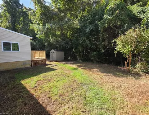 Exterior - 50 Oser Ln, Hampton, VA 23669 photo 6 of 6