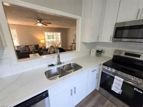 Kitchen - 50 Oser Ln, Hampton, VA 23669 photo 2 of 3